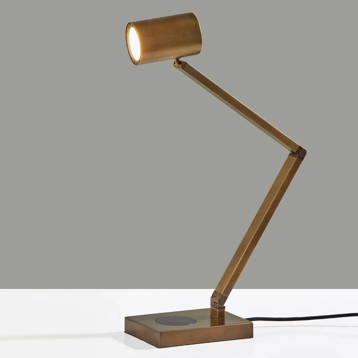 Newman Desk Lamp With Wireless Charging 7 Newman Desk Lamp With Wireless Charging - Image 5