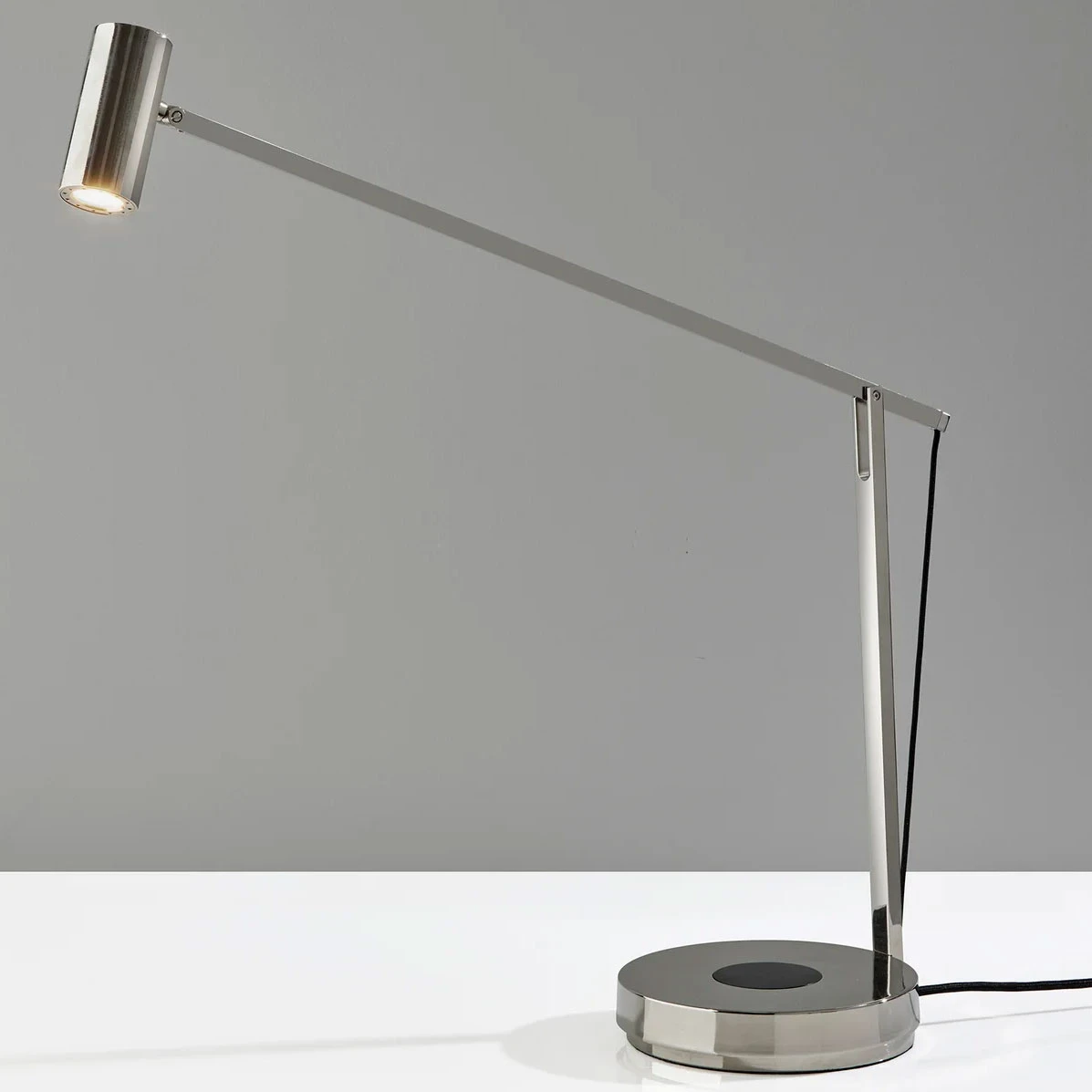 Turrell Desk Lamp With Wireless Charging 10 Turrell Desk Lamp With Wireless Charging - Image 8