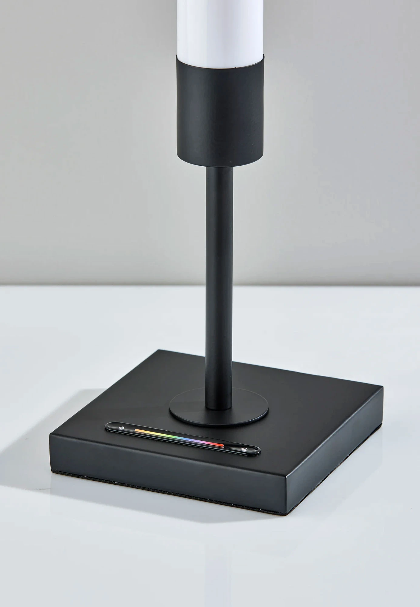 Collin RGB Table Lamp 7 Collin RGB Table Lamp - Image 5