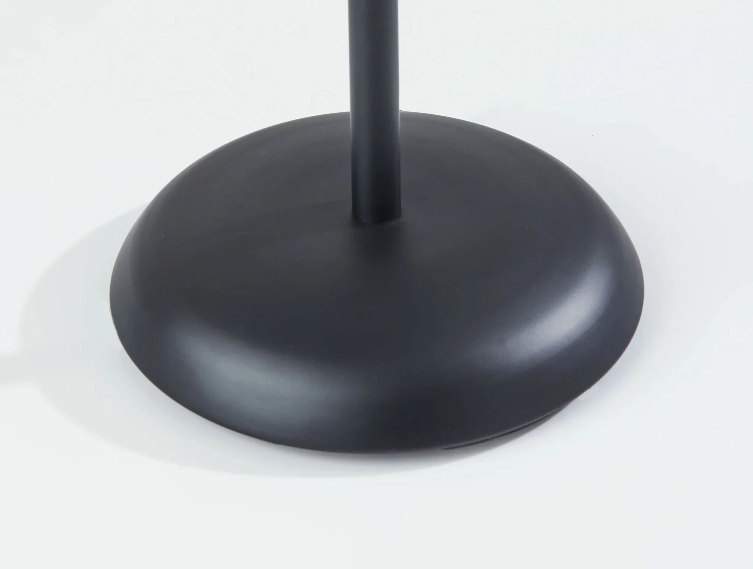 Pom Pom RGB Floor Lamp 6 Pom Pom RGB Floor Lamp - Image 4