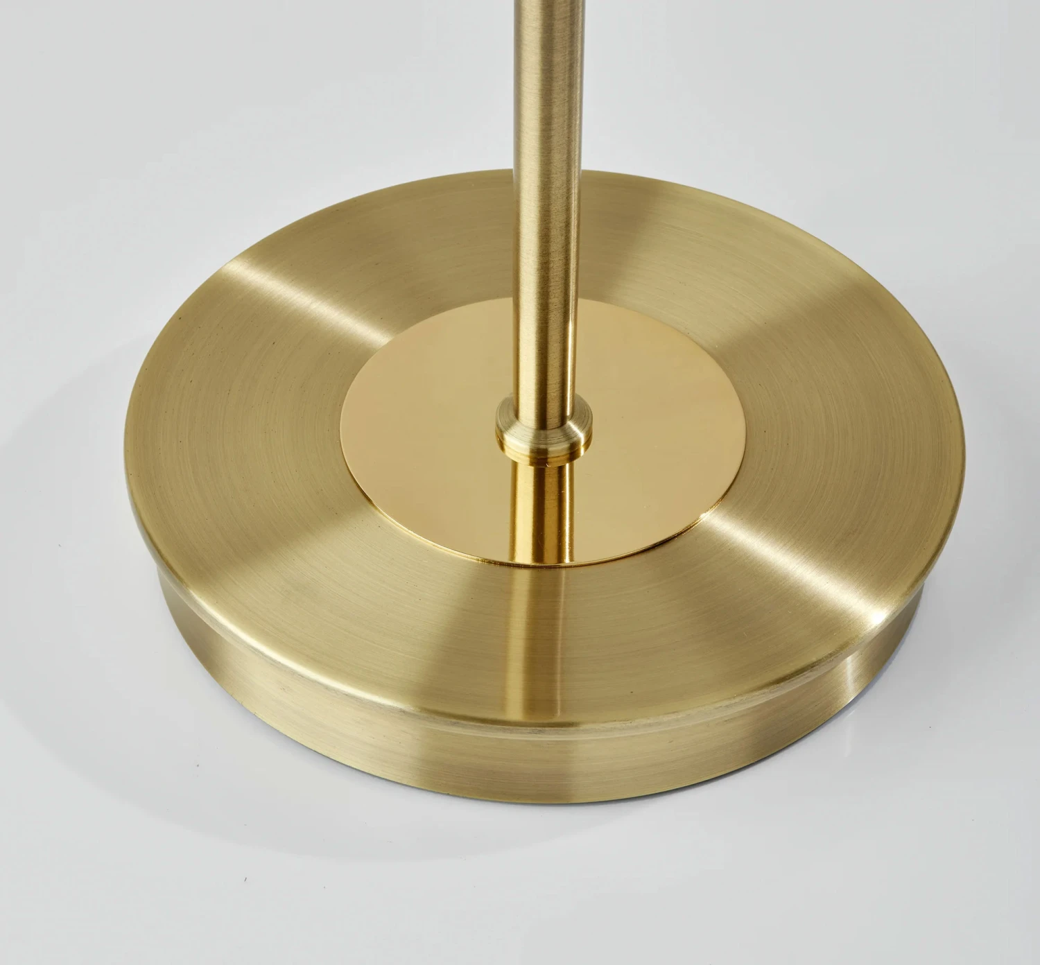Metropolis Floor Lamp 5 Metropolis Floor Lamp - Image 3