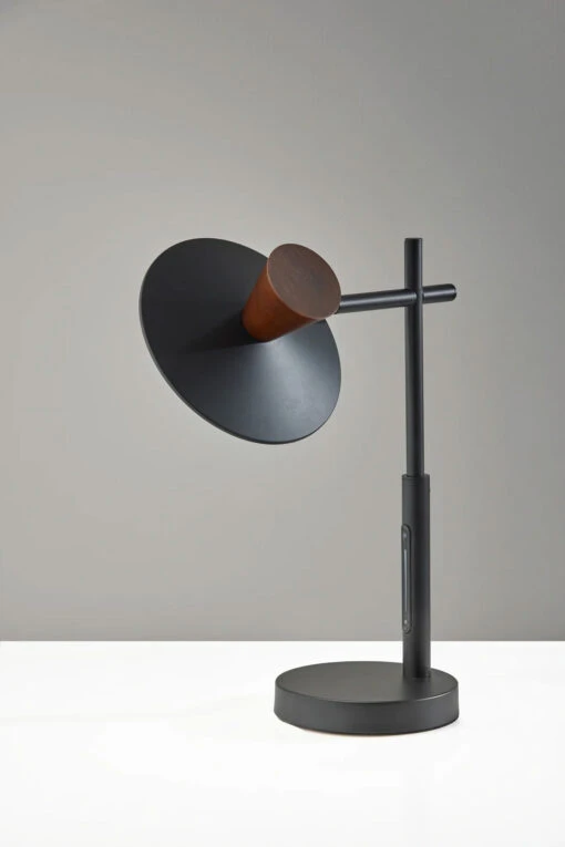 Elmore Desk Lamp W/ Smart Switch - Image 6