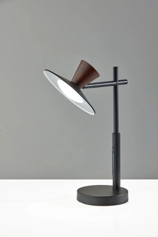 Elmore Desk Lamp W/ Smart Switch - Image 5