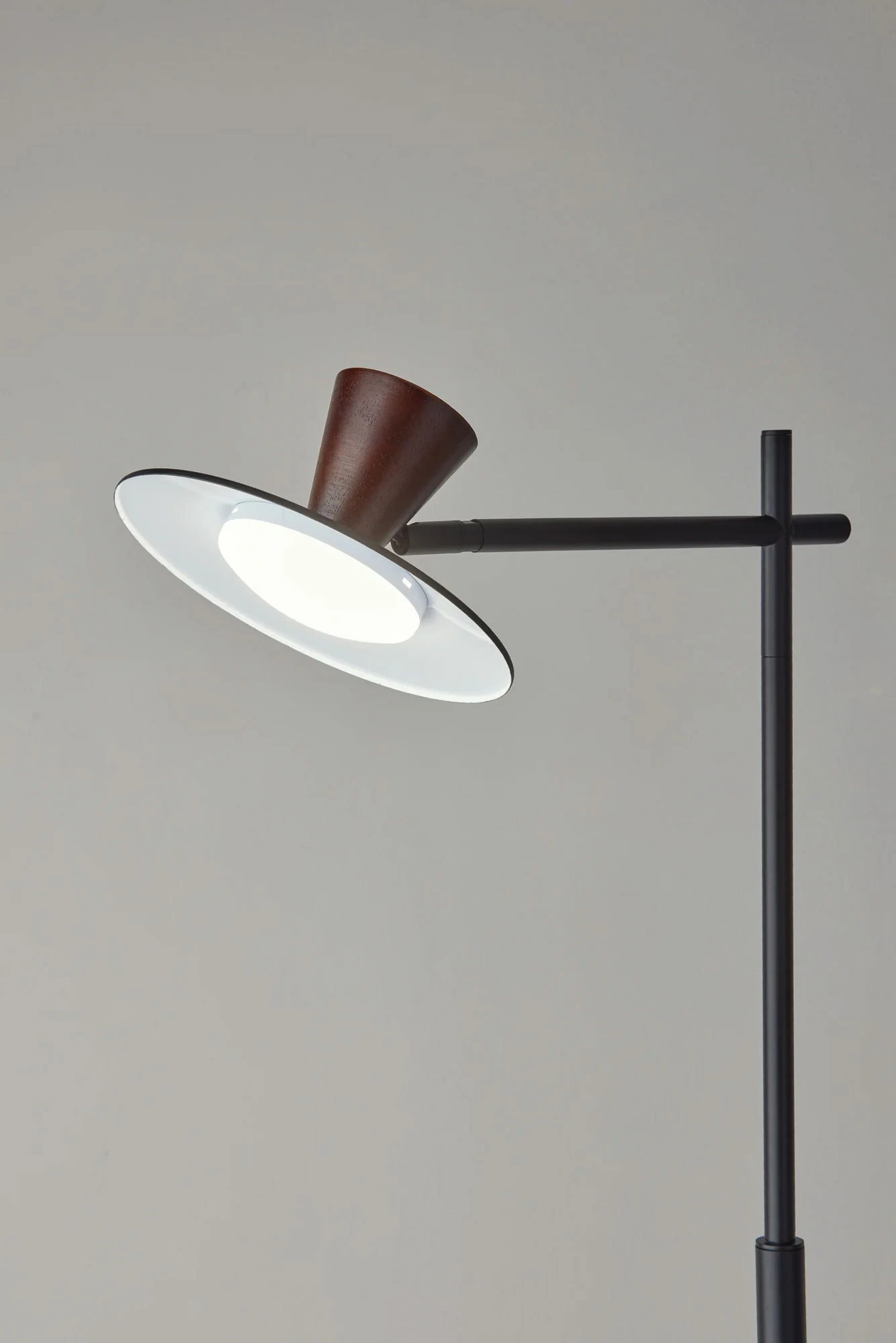 Elmore Floor Lamp W/ Smart Switch 6 Elmore Floor Lamp W/ Smart Switch - Image 4