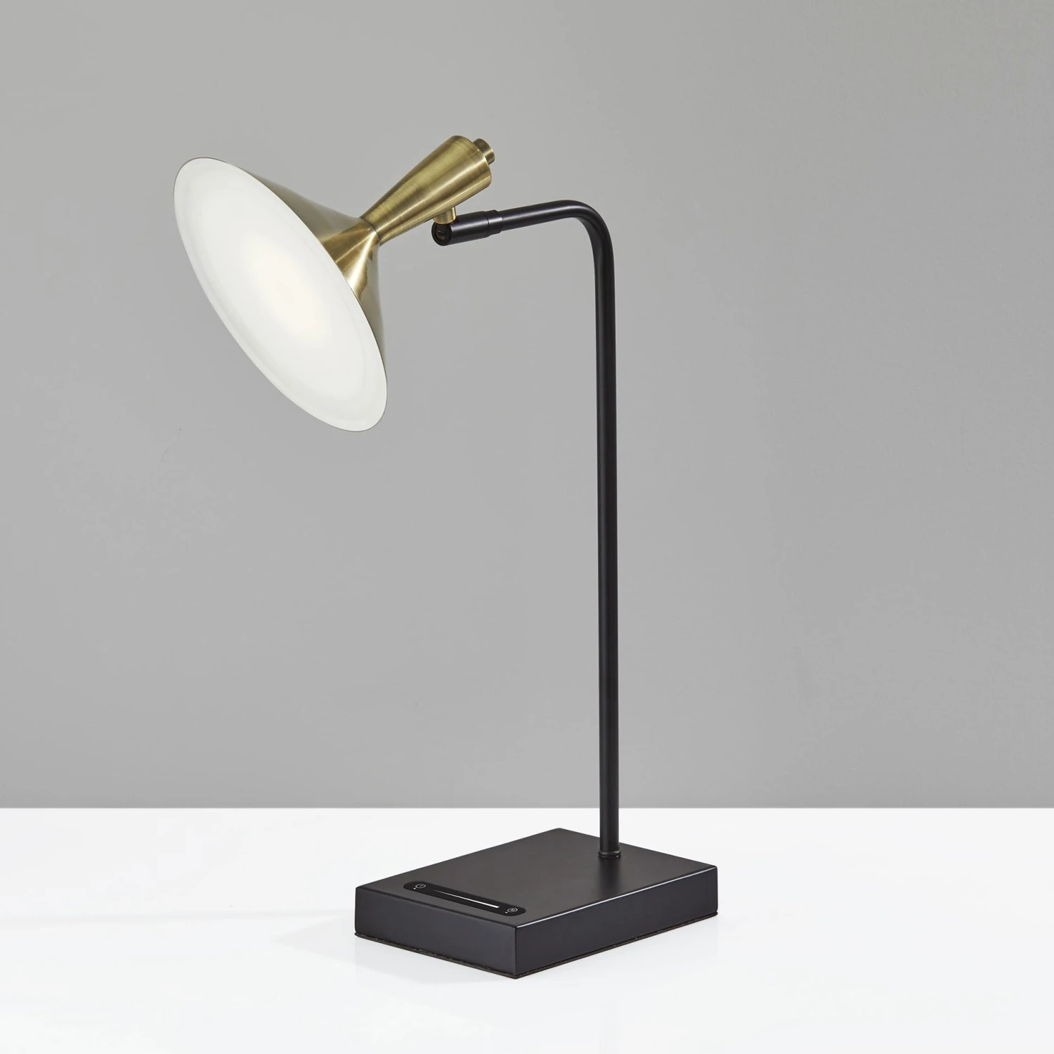 Lucas Table Lamp 5 Lucas Table Lamp - Image 3