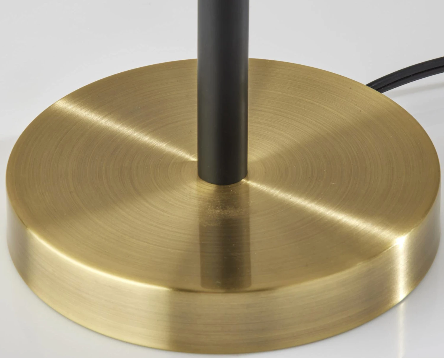 Daniel Table Lamp 4 Daniel Table Lamp - Image 2